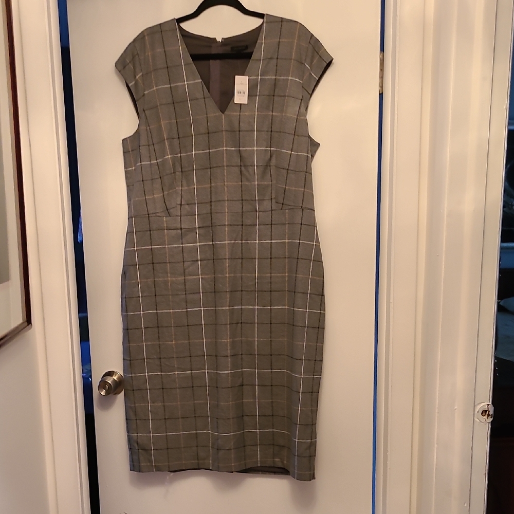 Ann Taylor Gray Checked Midi Dress